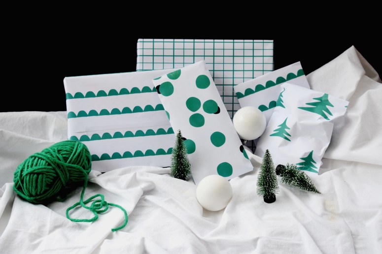 WRAPPING-PAPER-GREEN-1
